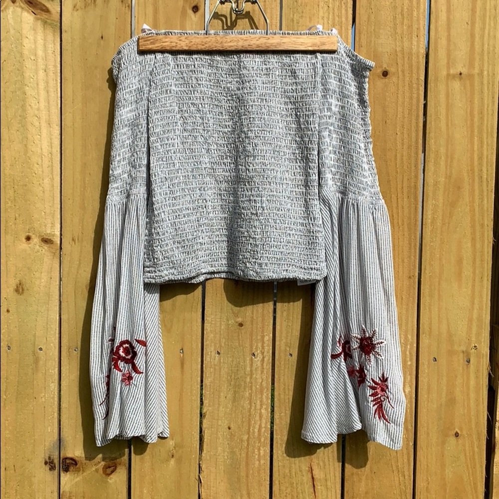 Long loose sleeve top